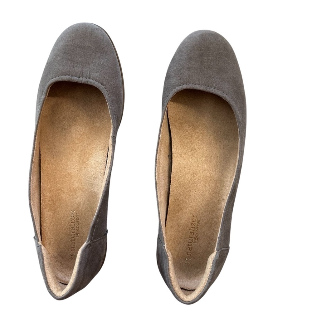 Naturalizer N5 Comfort Women’s Flexy Gray Beige Faux Leather Flats Sz 9M GUC
